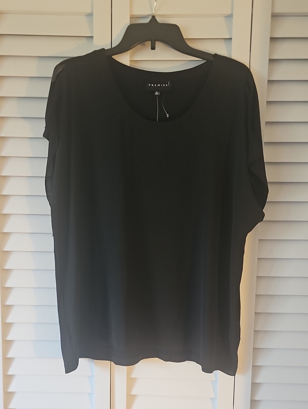 Premise Black Short Sleeve Scoop Neck Top